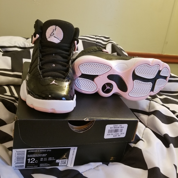 Jordan high top shoes - Picture 1 of 4